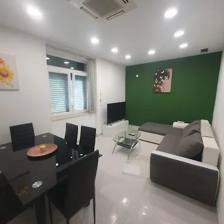Apartment Group Oasis *